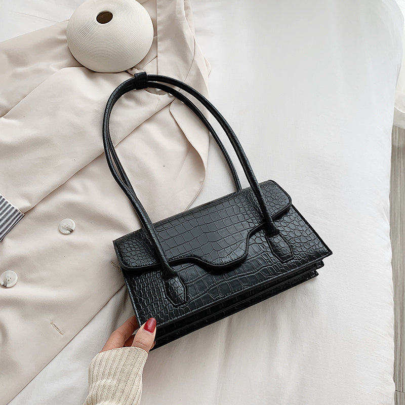 Autumn new texture women's single shoulder underarm bag new fashion net red versatile ins handbag